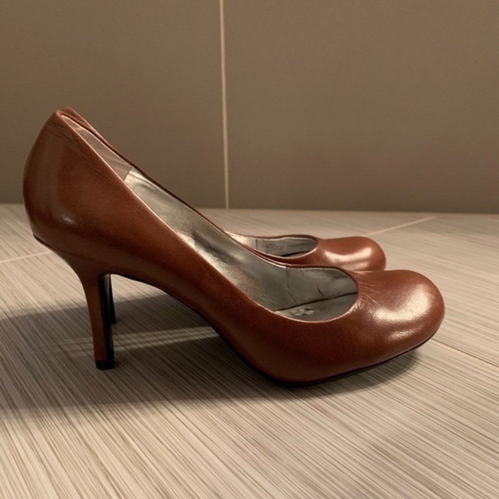 BCBG Paris Damiax heels